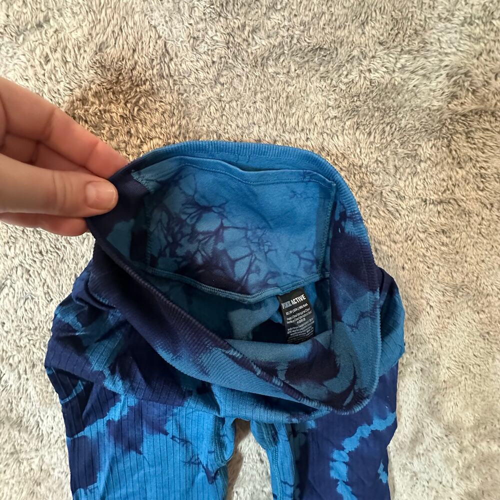 Victoria's Secret Pink Active Blue Tie Dye Ribbed Cropped Leggings XS - Picture 6 of 9